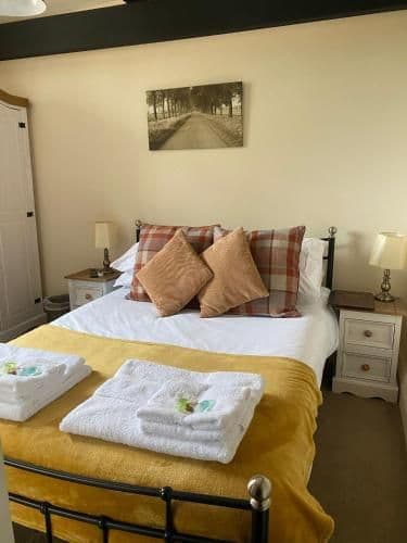 double room-ensuite with shower
