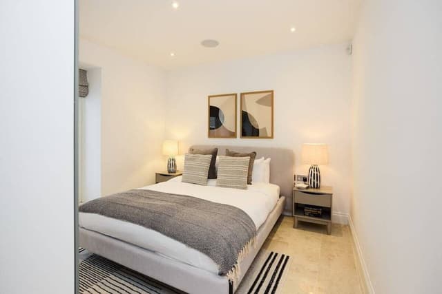 Apartment (4 Bedrooms)