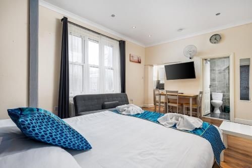 แคมเดนอะพาร์ตเมนทส์ (Camden Apartments)3