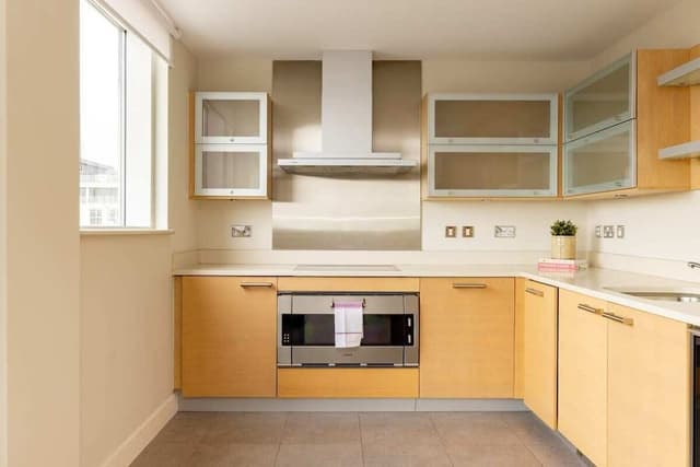 Apartment (3 Bedrooms)