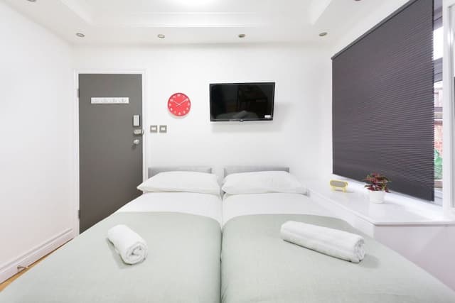 Quadruple Room, Shared Bathroom
