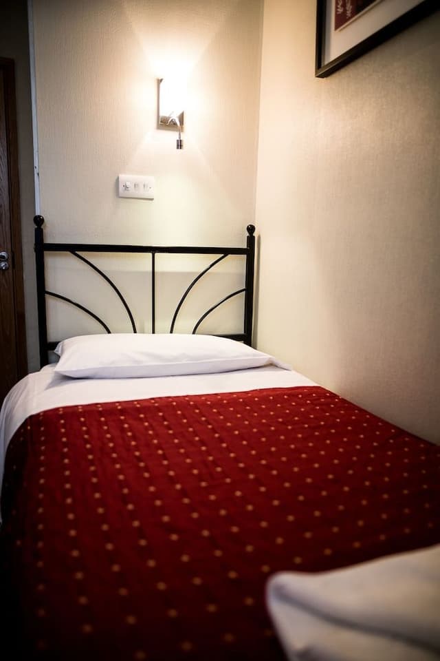Standard Single Room, Ensuite