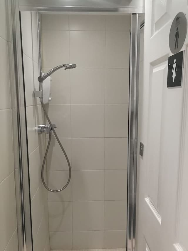 Standard Twin Room, Shared Bathroom