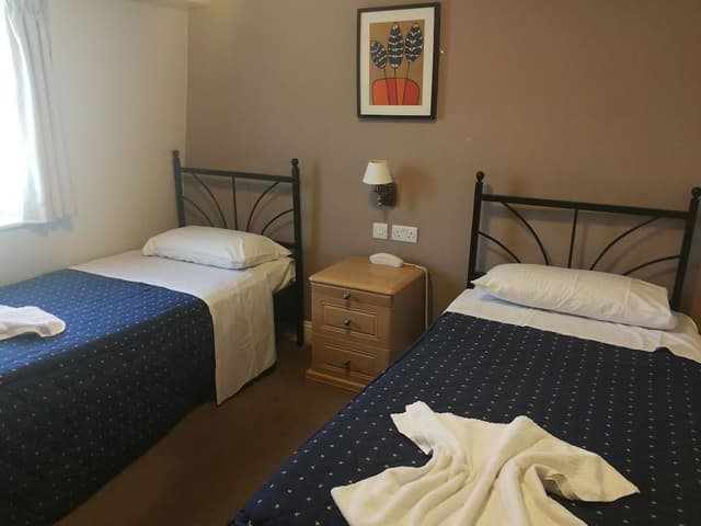 Standard Twin Room, Shared Bathroom