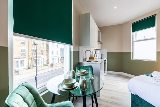 Premium Studio, Ensuite (Twin)