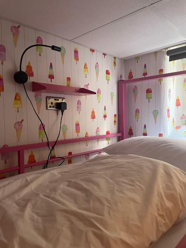 1 Person in 4-Bed Dormitory - Female Only