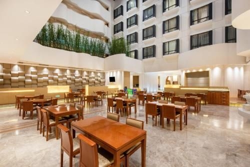 ฮอลิเดย์ อินน์ เอ็กซ์เพรส เซินหยาง โกลเด้น คอริดอร์ (Holiday Inn Express Shenyang Golden Corridor)0