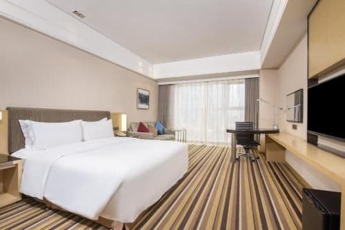 1 King Standard Extra Floor Space Extra Guest