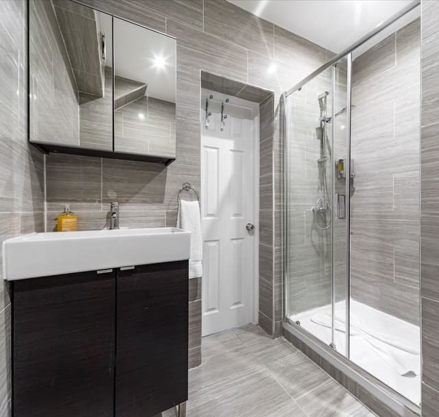 Comfort Quadruple Room, Private Bathroom