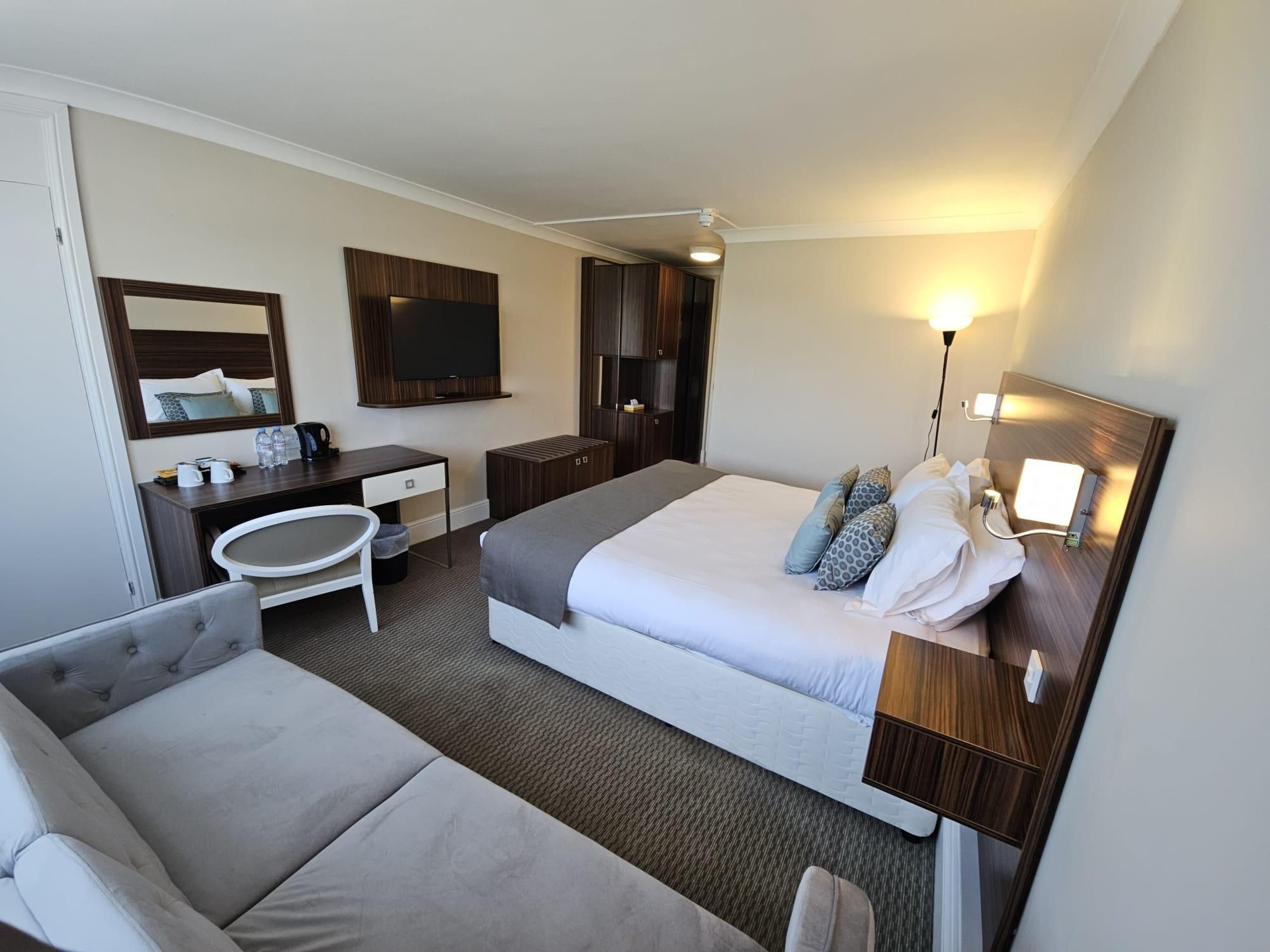 โรงแรมแปล์มส์ แอนด์ รีทรีต บาย พาเล็ต ลอนดอน รอมฟอร์ด (Palms Hotel & Retreat By Palette London Romford)3