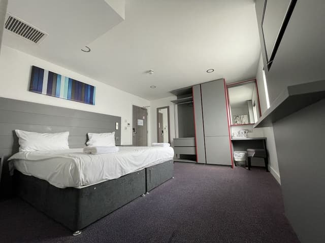 Double or Twin Room, Ensuite