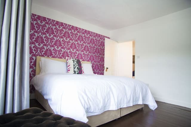 Classic Double or Twin Room, Ensuite
