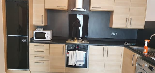 deluxe-apartment-private bathroom