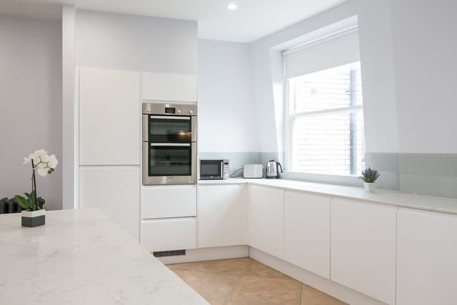 Deluxe Three Bedroom Penthouse with Balcony