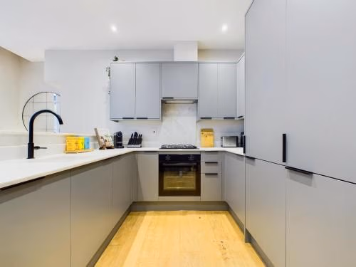 Be London - The Piccadilly Circus Residences0