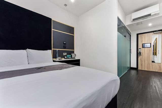 Double Room Accessible, No Windows