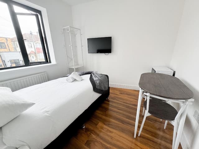 Single room-Ensuite-Budget