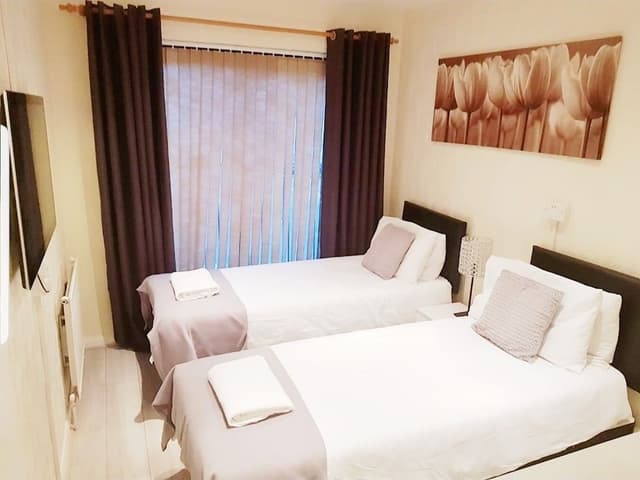 Classic Double or Twin Room, Shared Bathroom