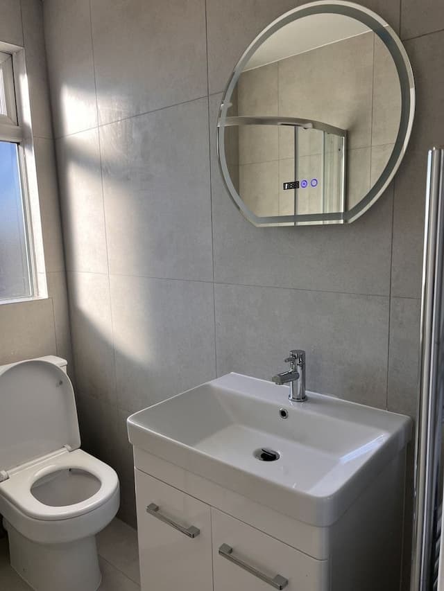 Design Double Room, Shared Bathroom, City View (second floor)