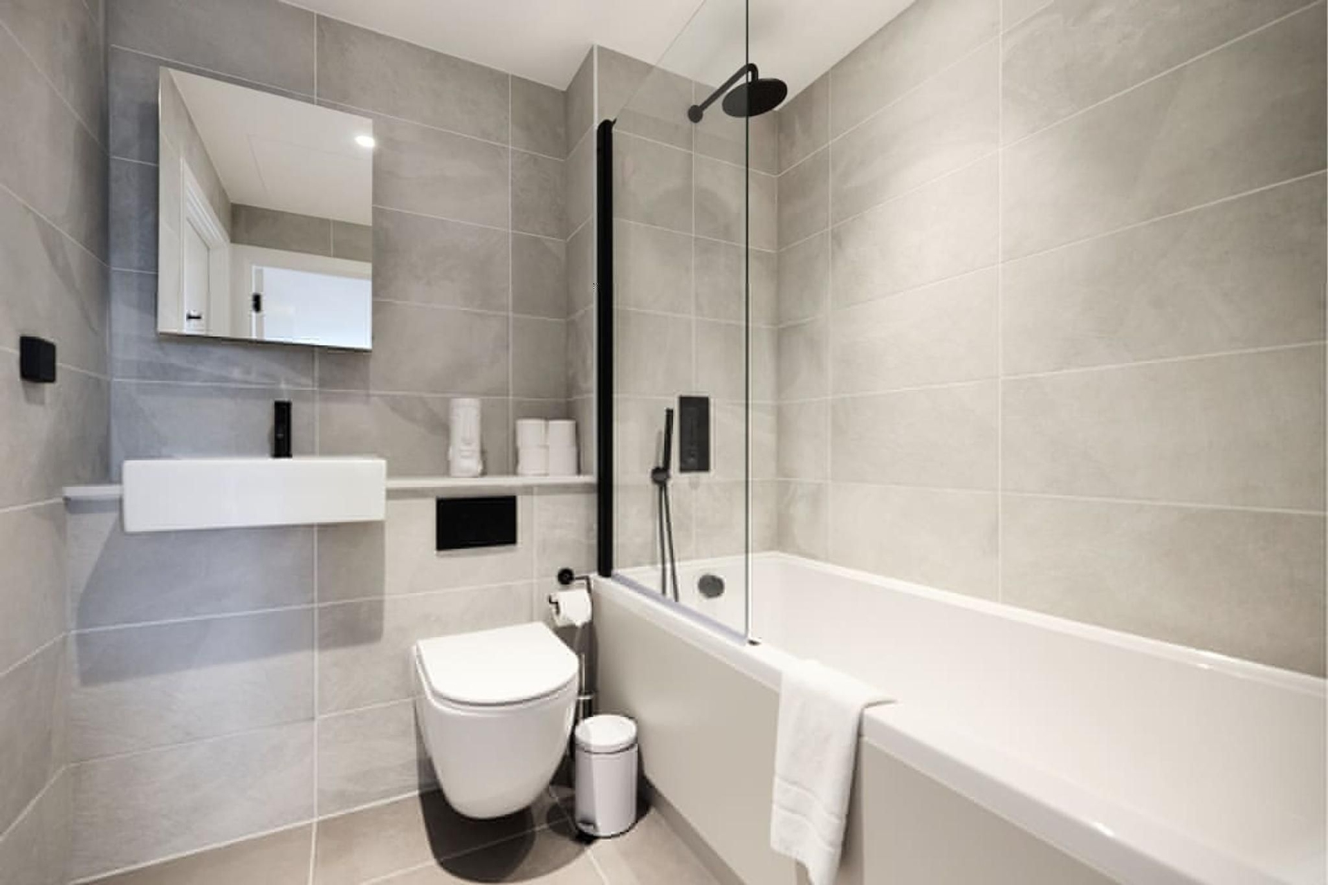 เดอะ ทอตแนม เอสเคป - เลิฟลี่ 2BDR แฟลต วิท บาลโคนี (The Tottenham Escape - Lovely 2BDR Flat with Balcony)4