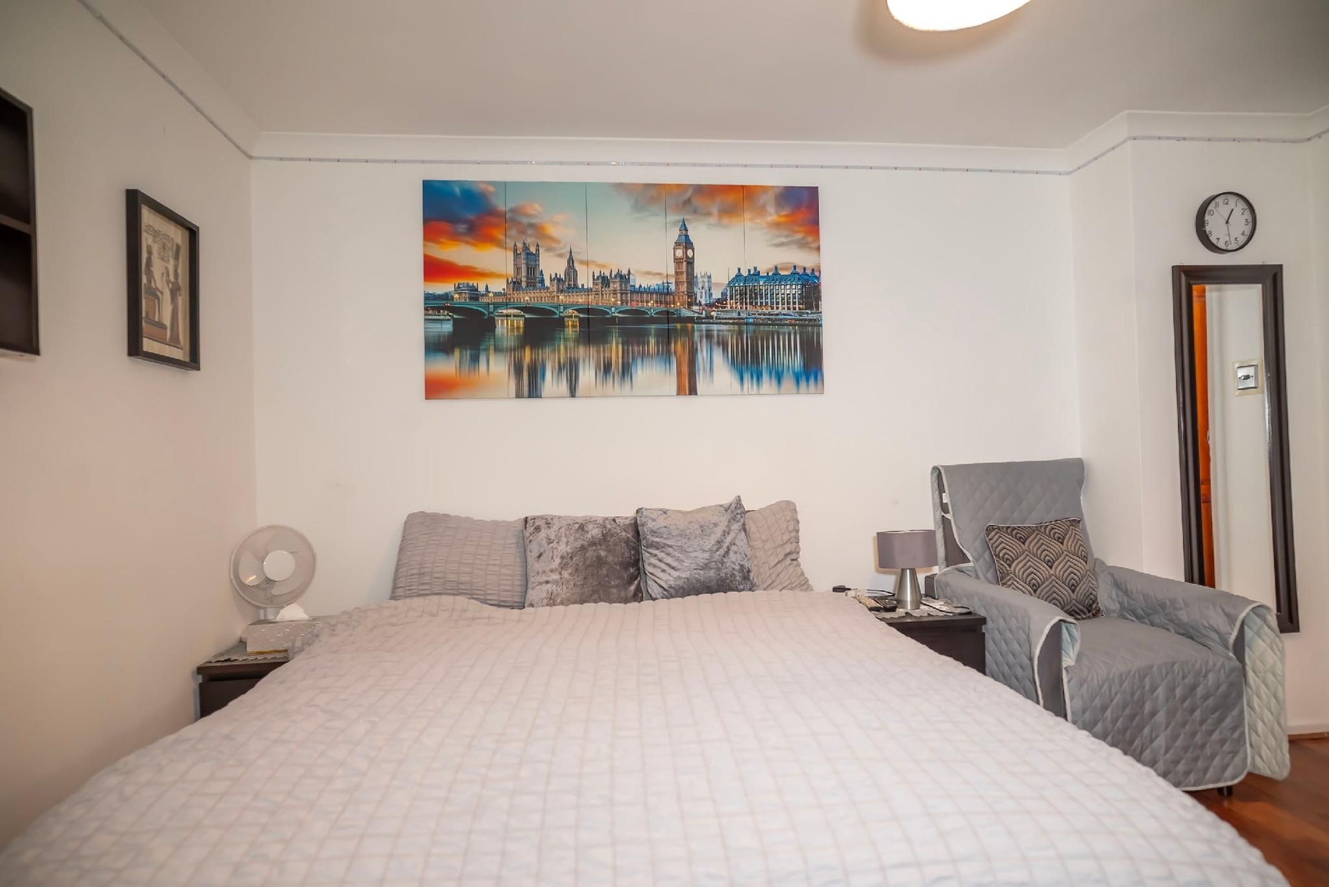 4 Bedroom house rented by the Room0