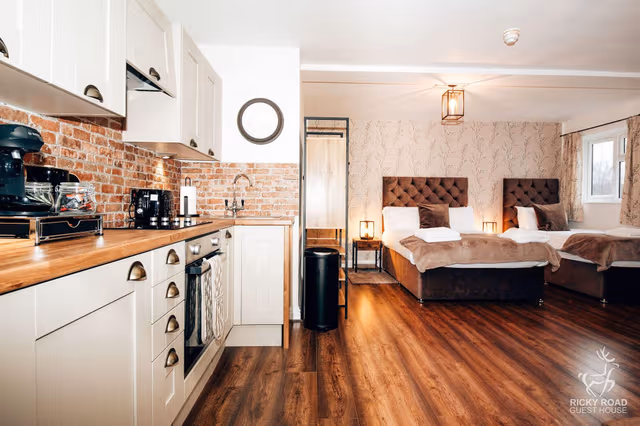 Superior Family of 5 Room