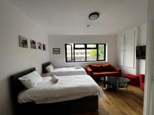The Barrington Hotel2