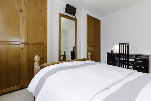 Double Room, Shared Bathroom, Garden View (Mustard)