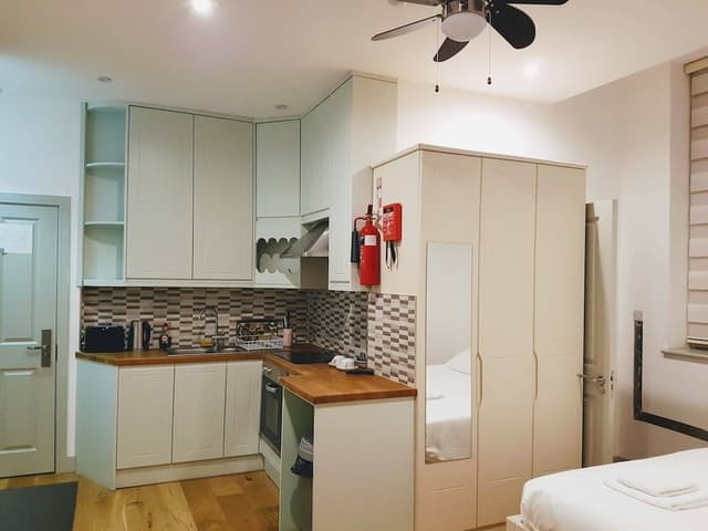 Comfort Studio, Ensuite (With Fully Fitted Kitchen)