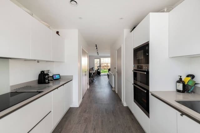Apartment, 3 Bedrooms, Balcony