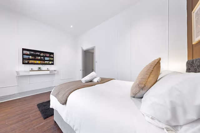 Flat 1