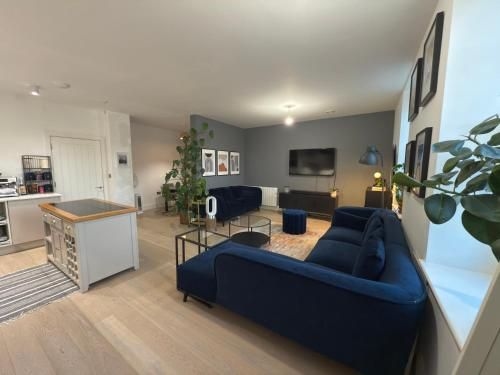 อพาร์ตเมนต์ 2 ห้องนอน 2 ห้องน้ำส่วนตัว ขนาด 80 ตร.ม. – กรีนฟอร์ด (West London Luxury Oasis, Ealing Broadway)2