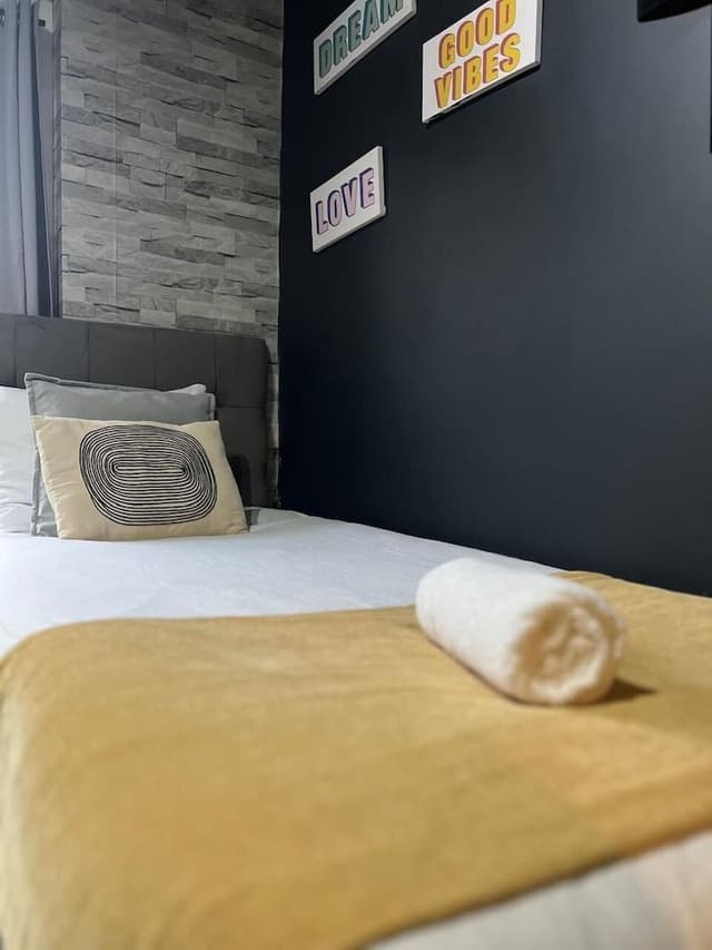 Studio, Ensuite (Single)