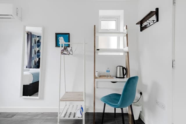 Standard Single Room, Ensuite