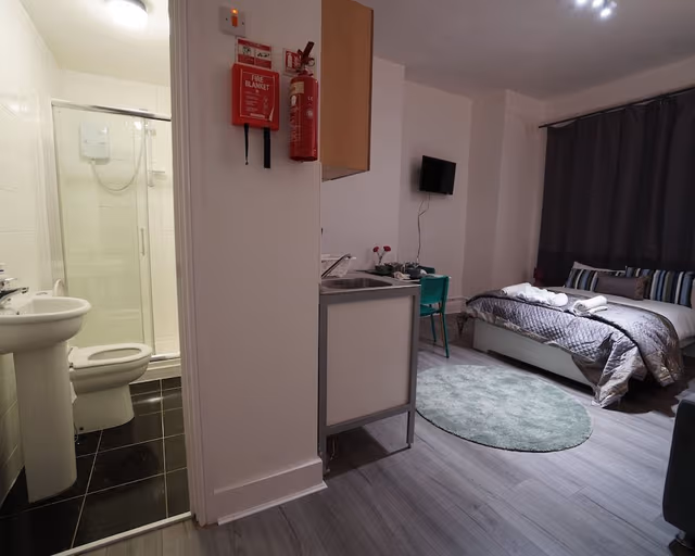 Studio, Ensuite (Apartment 7)