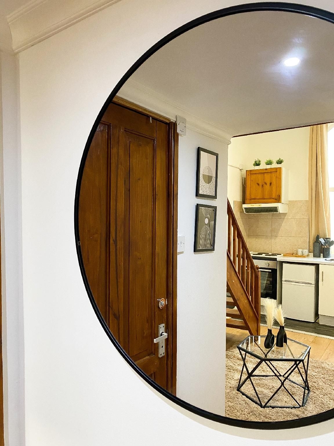 สตูดิโอทันสมัย ถนนมัลเวิร์น (Modern studios Malvern Road)4