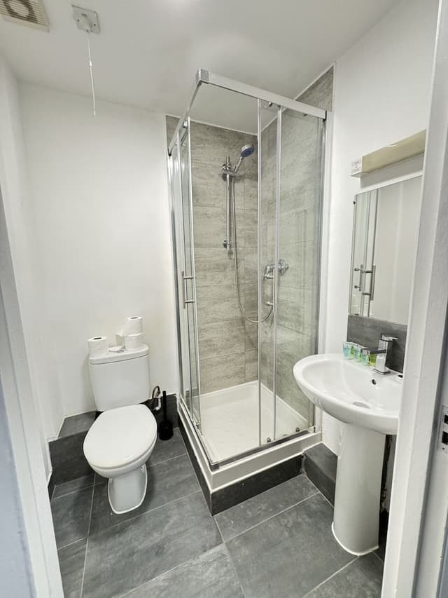 Premium Triple Room, Ensuite (1 Double 1 Single)