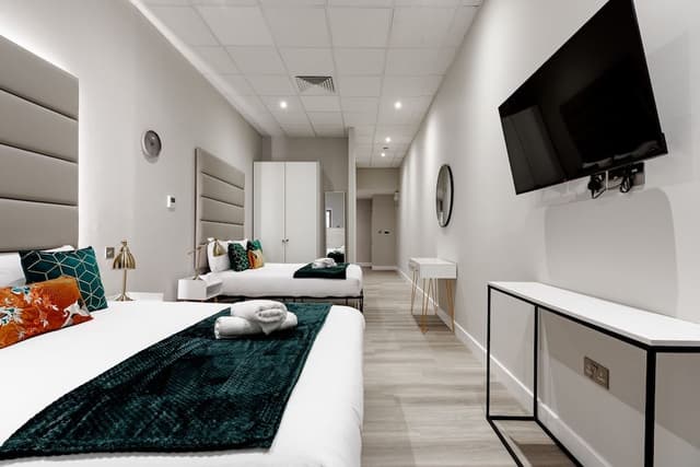 Standard Studio, Ensuite, City View