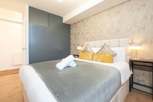 Family Apartment, Ensuite