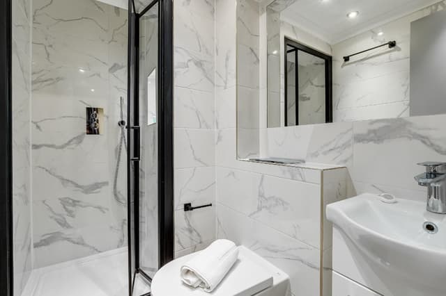 Luxury-Triple Room-Ensuite