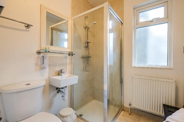 Single room-Basic-Shared Bathroom
