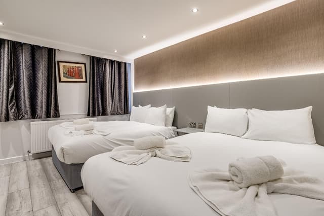 Luxury-Quad Room-Ensuite