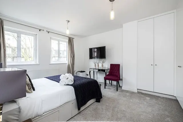 Apartment (4 Bedrooms)