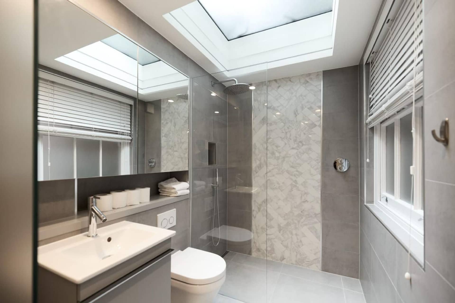 The Bayswater Retreat - Adorable 3BDR Flat with Balcony The Bayswater Retreat - Adorable 3BDR Flat with Balcony