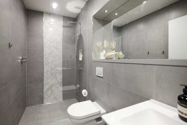 Apartment (3 Bedrooms)