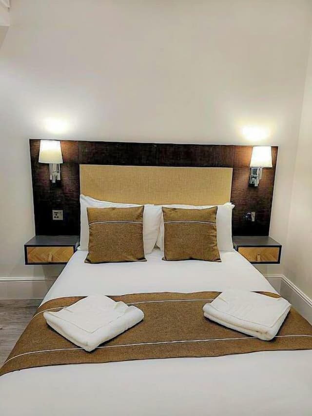 Superior Studio, Kitchen (sleeps 4)