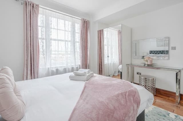 City Apartment, 1 Bedroom, City View