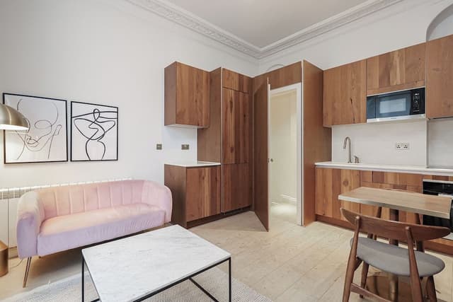 Superior Apartment