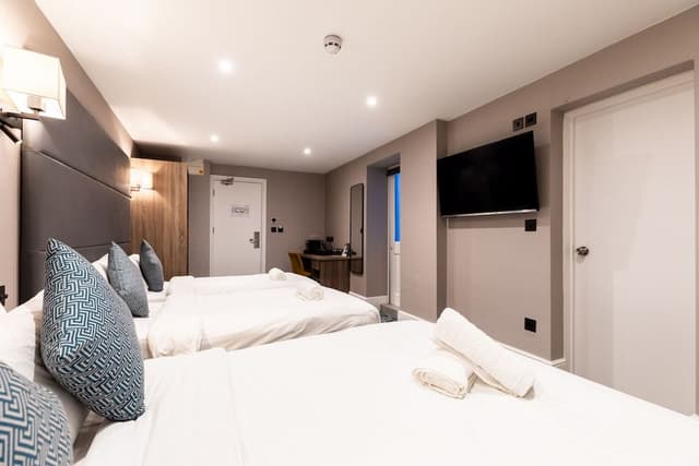 Premium Quadruple Room, Ensuite (Deluxe)