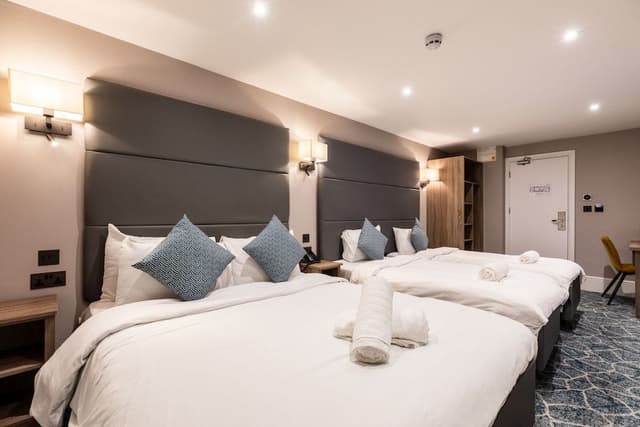 Premium Quadruple Room, Ensuite (Deluxe)